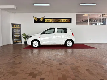 Car image 27
