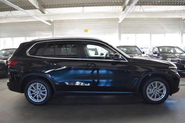 BMW X5 xDrive 210 kW image number 2