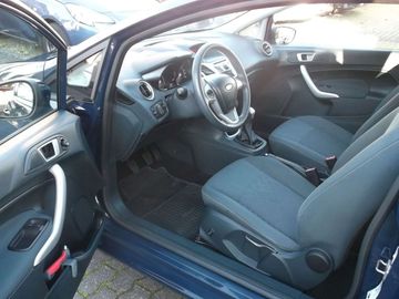 Car image 11