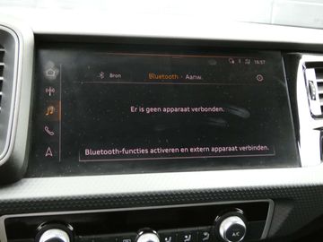 Car image 37