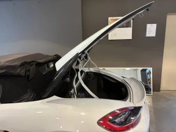 Car image 28