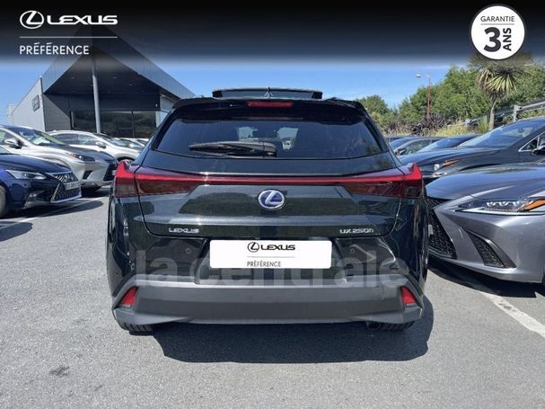 Lexus UX 136 kW image number 3