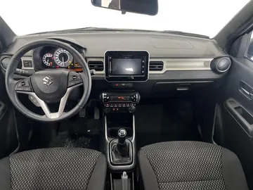 Car image 15