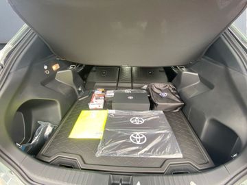 Car image 10