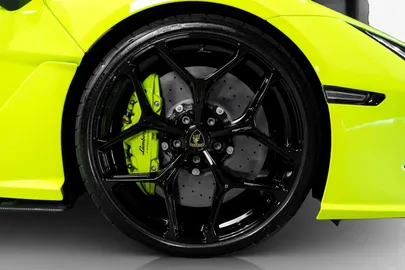 Car image 24