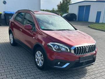 Car image 3