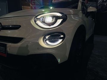 Car image 37