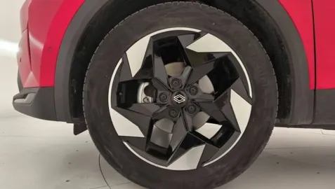 Car image 25