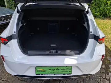 Car image 42