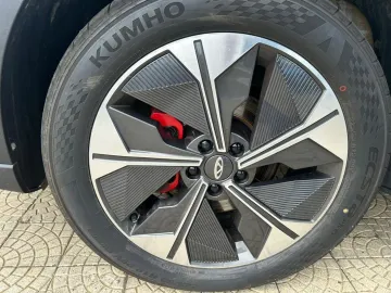 Car image 38