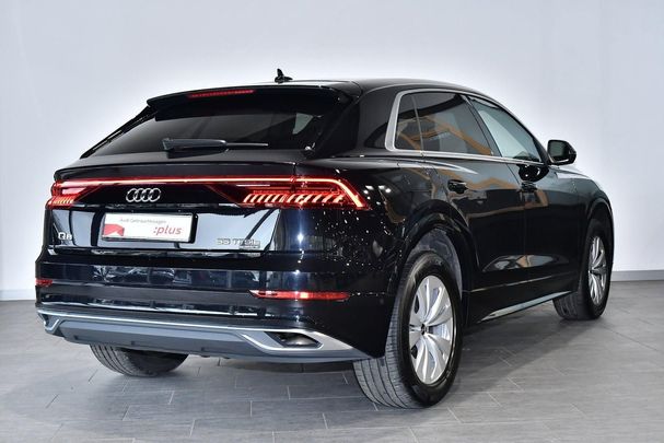 Audi Q8 55 TFSIe quattro 280 kW image number 7