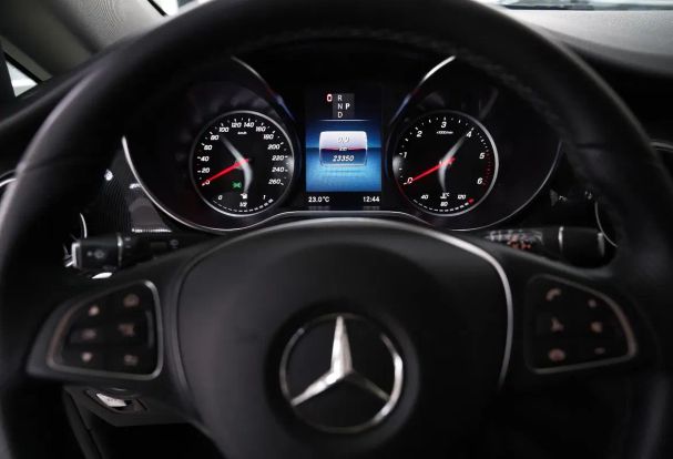 Mercedes-Benz V 300d 174 kW image number 10