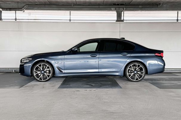 BMW 530 e 215 kW image number 3