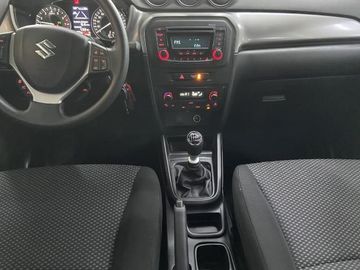 Car image 14