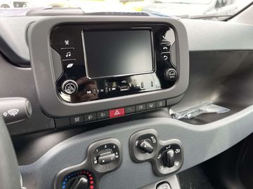 Car image 12