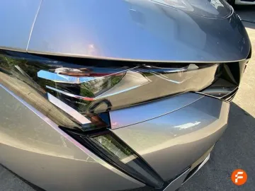 Car image 31