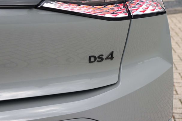 DS Automobiles 4 DS E-Tense 225 165 kW image number 11