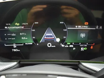 Car image 40