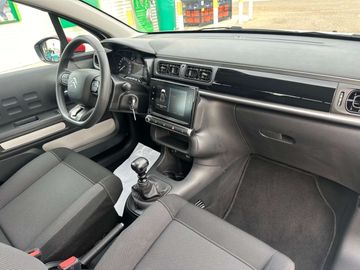 Car image 15