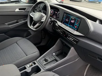 Car image 37