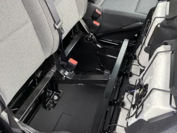 Car image 45