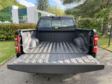 Car image 31