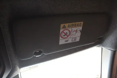 Car image 31