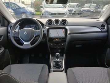 Car image 12