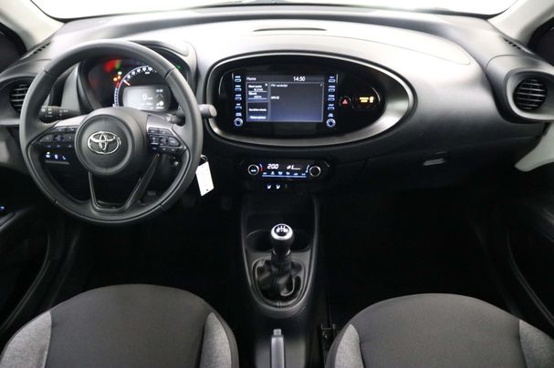 Toyota Aygo X 1.0 VVT-i 53 kW image number 7