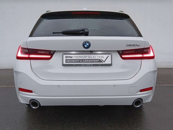 BMW 320 e Touring 150 kW image number 9