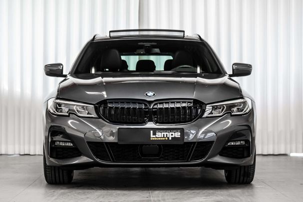 BMW 330 e Touring M Sport 215 kW image number 5