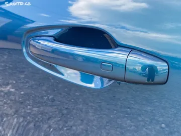 Car image 33