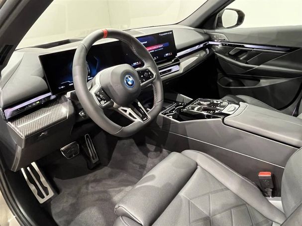 BMW i5 M60 Pro 442 kW image number 4