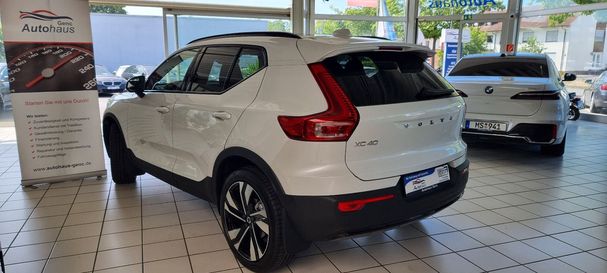 Volvo XC40 Plus Dark Geartronic 95 kW image number 9