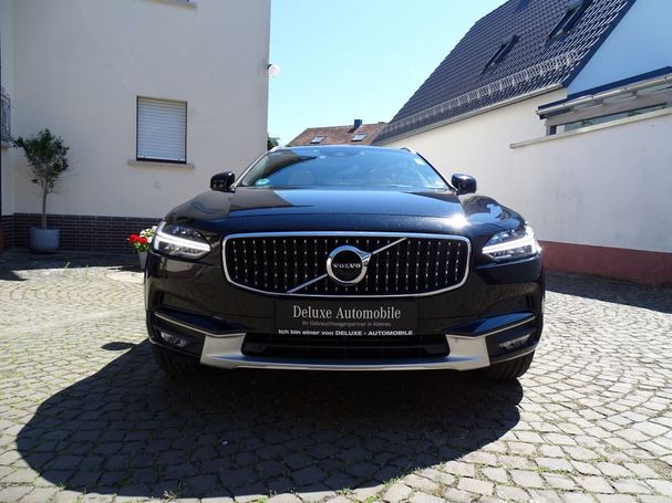 Volvo V90 Cross Country AWD Pro 173 kW image number 6