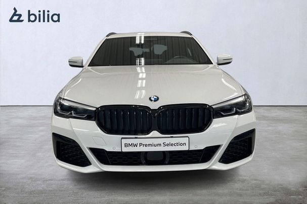 BMW 520d Touring xDrive 140 kW image number 2