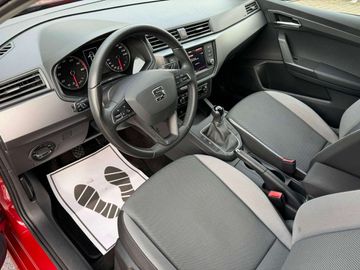 Car image 14