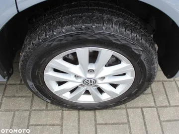 Car image 38