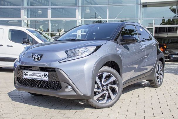 Toyota Aygo X 53 kW image number 3