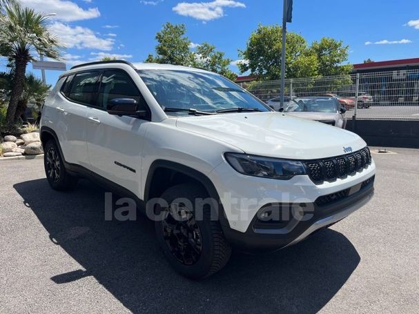 Jeep Compass 1.3 T4 PHEV Overland 4xe 177 kW image number 2