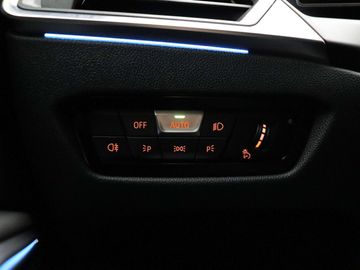 Car image 37