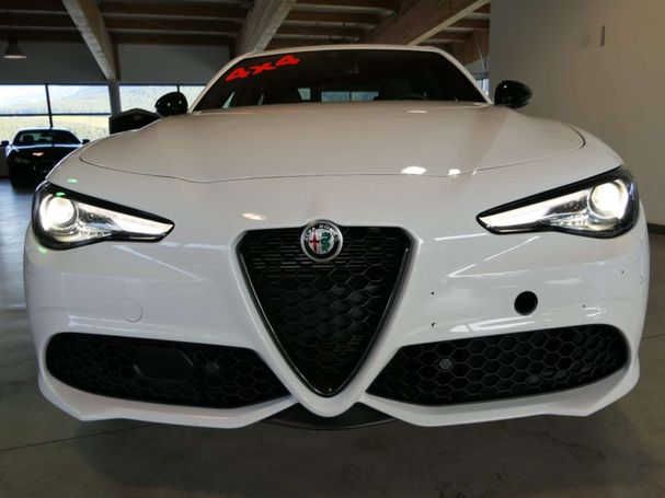 Alfa Romeo Giulia 2.0 Turbo Veloce AT8 206 kW image number 2