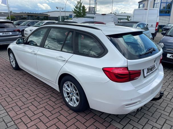 BMW 320i Touring Advantage 135 kW image number 7