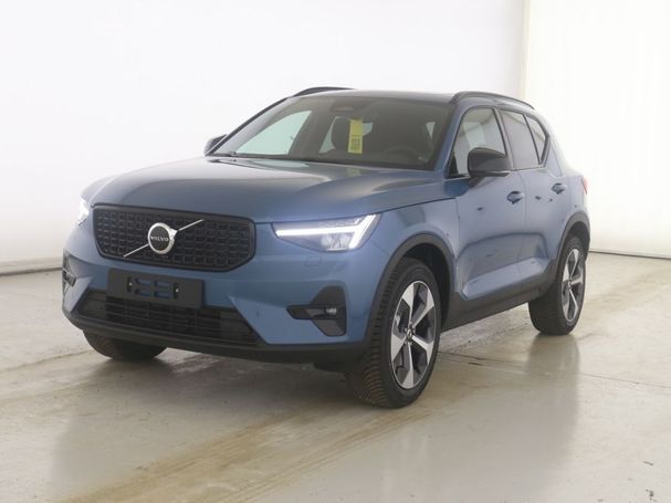 Volvo XC40 B3 Plus Dark DKG 120 kW image number 1