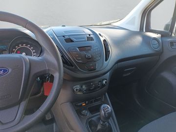 Car image 11