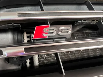 Car image 42