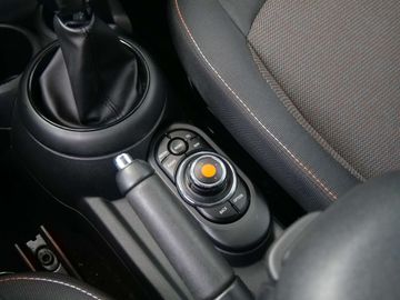 Car image 31