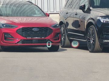 Car image 25