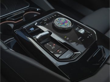 Car image 38