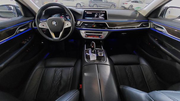 BMW 745e 290 kW image number 10